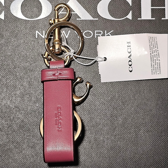 COACH TRIGGER SNAP BAG CHARM (NWT) - Picture 3 of 9